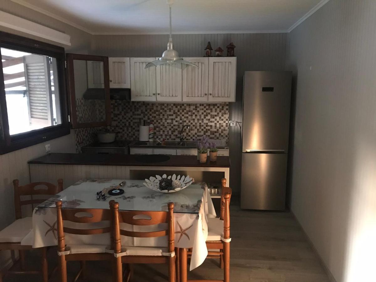 Aster Beach House Nea Thesi Екстериор снимка